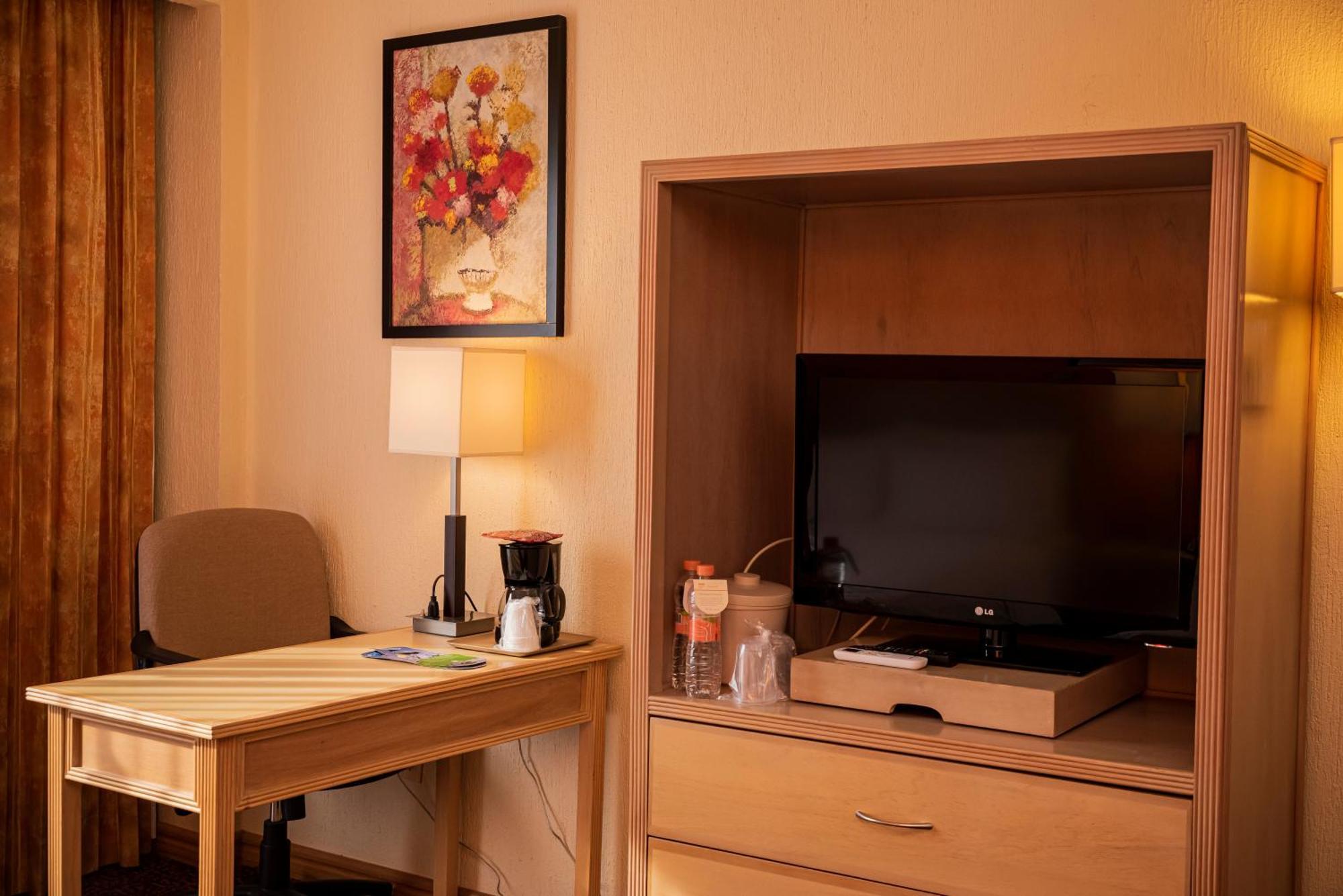 Holiday Inn La Piedad By Ihg Екстер'єр фото