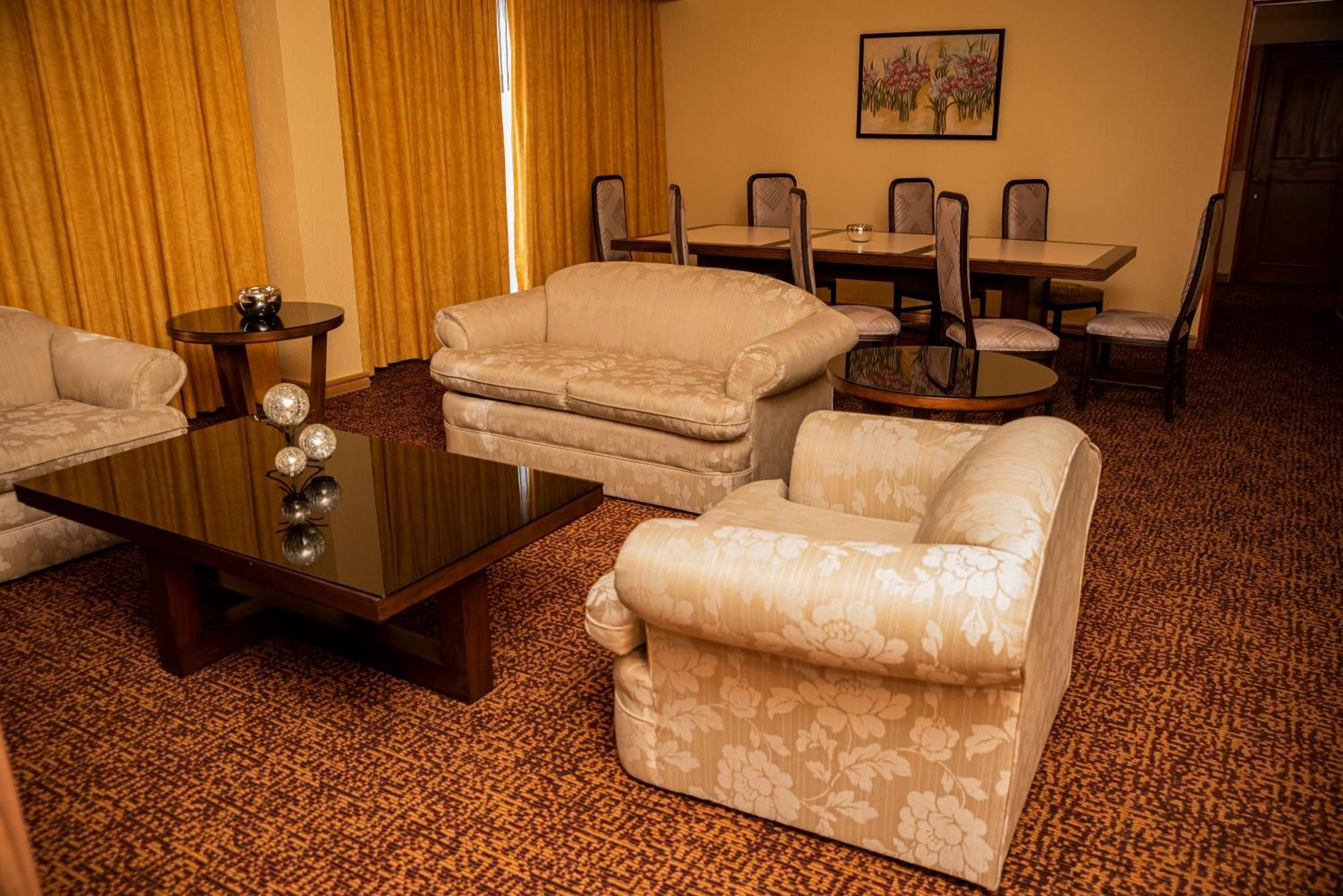 Holiday Inn La Piedad By Ihg Екстер'єр фото